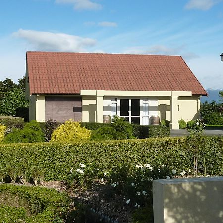 A Touch Of Tuscany At Hillsborough New Plymouth Exterior foto