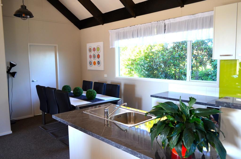 A Touch Of Tuscany At Hillsborough New Plymouth Exterior foto